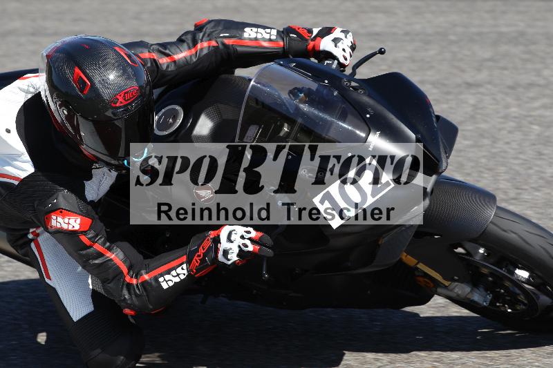 Archiv-2025/48 25.08.2025 Cornu Master School ADR/blau-bleu/102